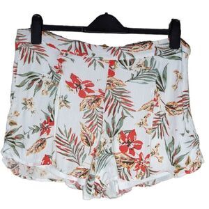 Women's Hummingbird Tropical Floral Crepe Shorts, Size Medium